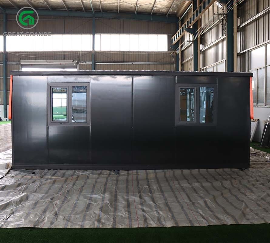 20FT Container expansível Design de casa Quadro preto Painel de parede preto EPS Porta de vidro temperado